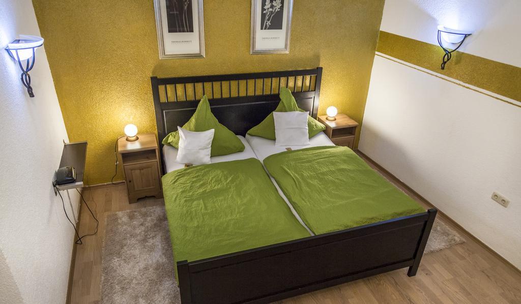 Hotel-Gasthof Wilder Mann Pfreimd Kamer foto