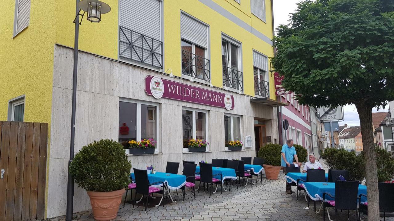 Hotel-Gasthof Wilder Mann Pfreimd Buitenkant foto